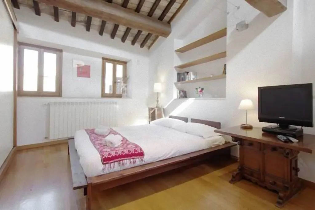 Casa Paradiso Rzym 0*,