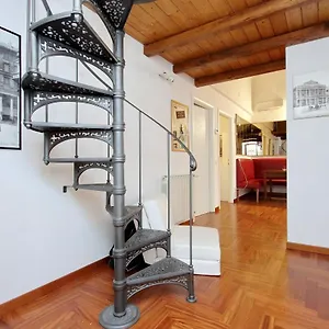 Sanctuay Apartment